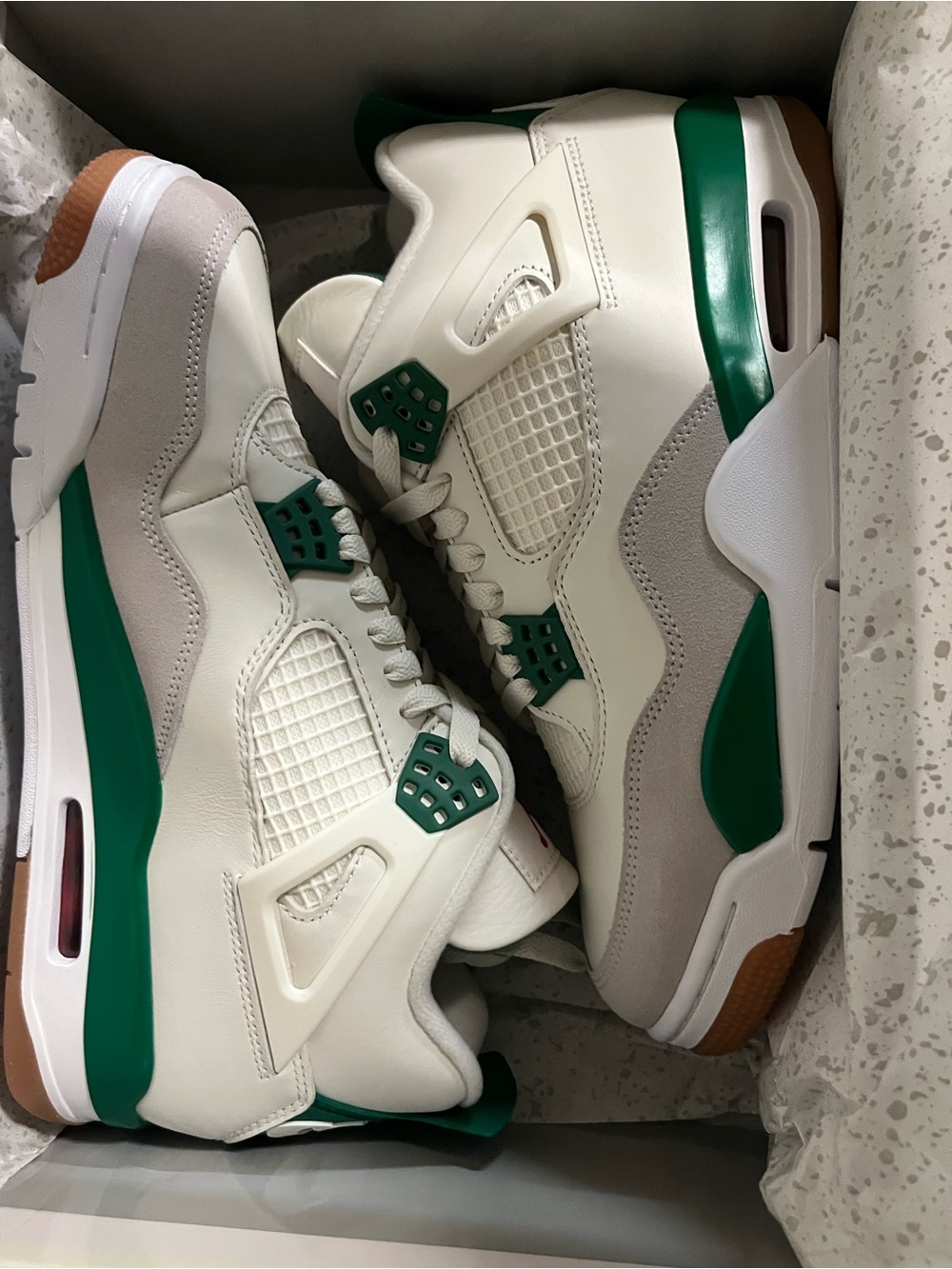 Air Jordan 4 Pine Green | Size 9.5 | New - Picture 1 of 6